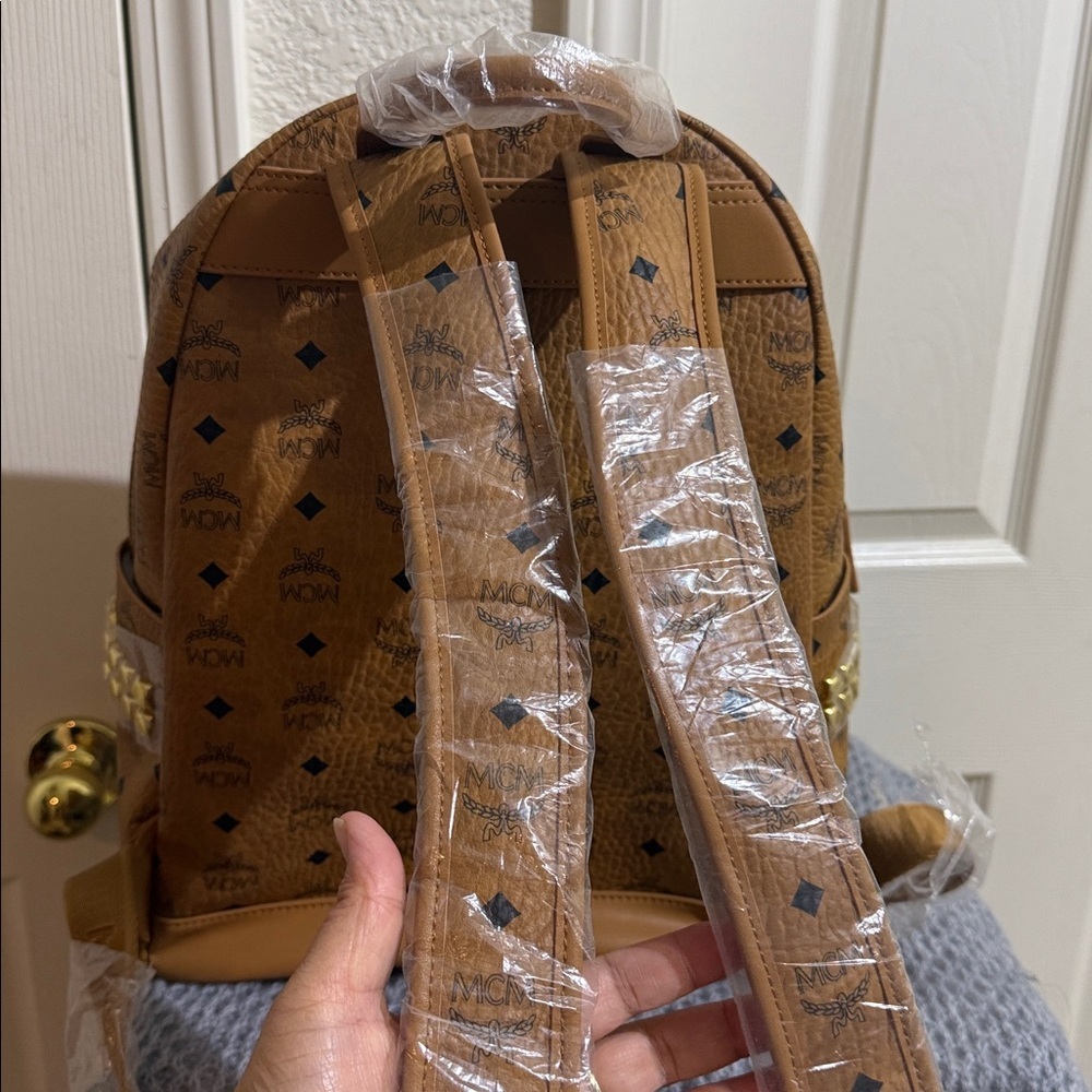 MCM Cognac Visetos Backpack - Picture 4 of 10
